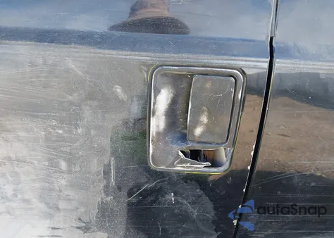 2002 Ford Super Duty F-250 Lariat/Xl/Xlt z USA, uszkodzony, nr VIN 1FTNX21F32ED34903